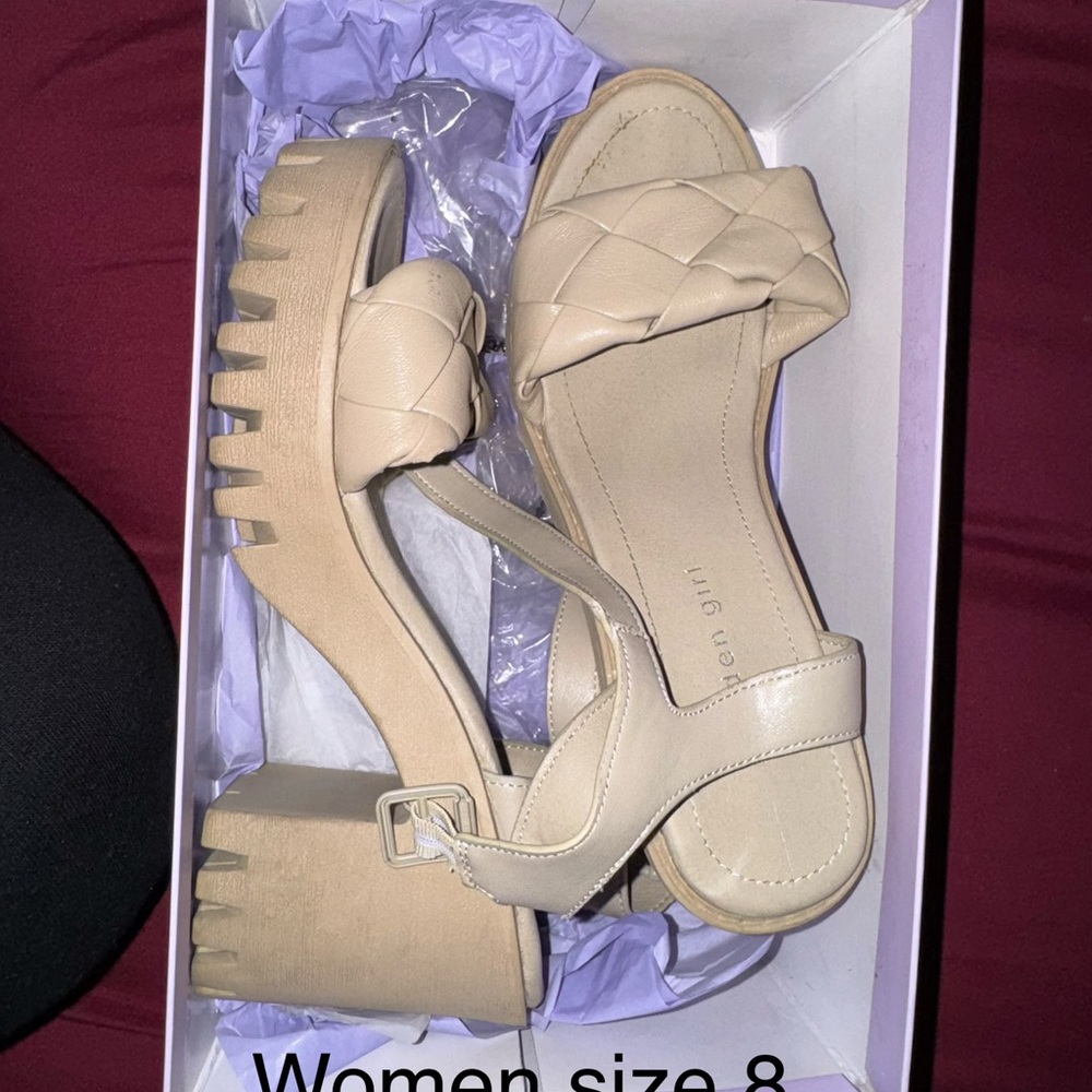 Source Unknown Cream Platform Heels - image 1